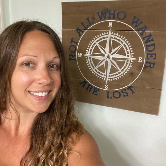 Meet your Posher, Caitlin - Picture 1 of 1